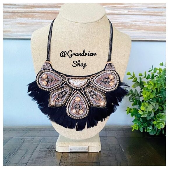 Stella & Dot Constantine Feather Necklace Black - Picture 2 of 12